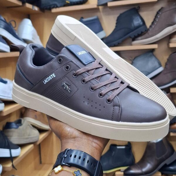Lacoste Sneakers